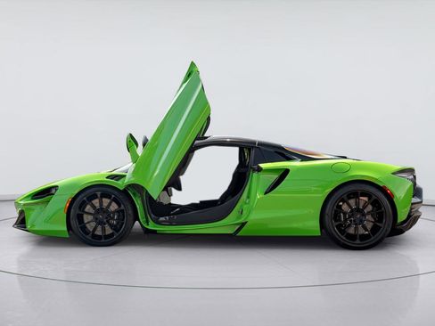 New 2026 McLaren Artura Spider RWD image 13