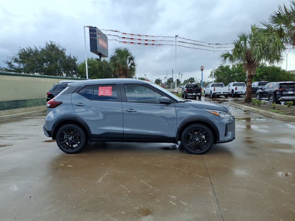 Used 2023 Nissan Kicks SV FWD image 6
