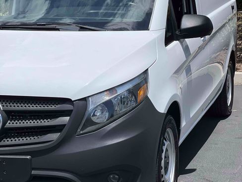 Used 2022 Mercedes-Benz Metris image 40