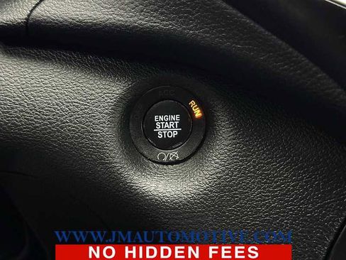 Used 2019 Jeep Cherokee Limited image 45