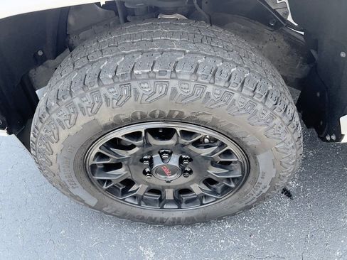 Used 2024 Toyota Tacoma TRD Sport RWD image 16