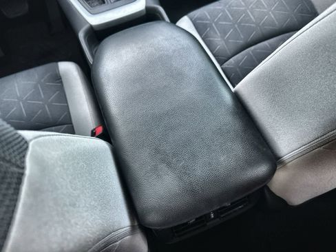 Used 2019 Toyota RAV4 XLE image 16