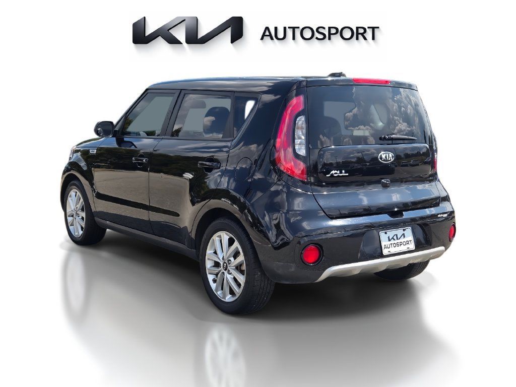 Used 2019 Kia Soul + FWD image 10