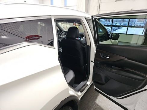 Certified 2024 Nissan Murano Platinum w/ Cargo Package image 22