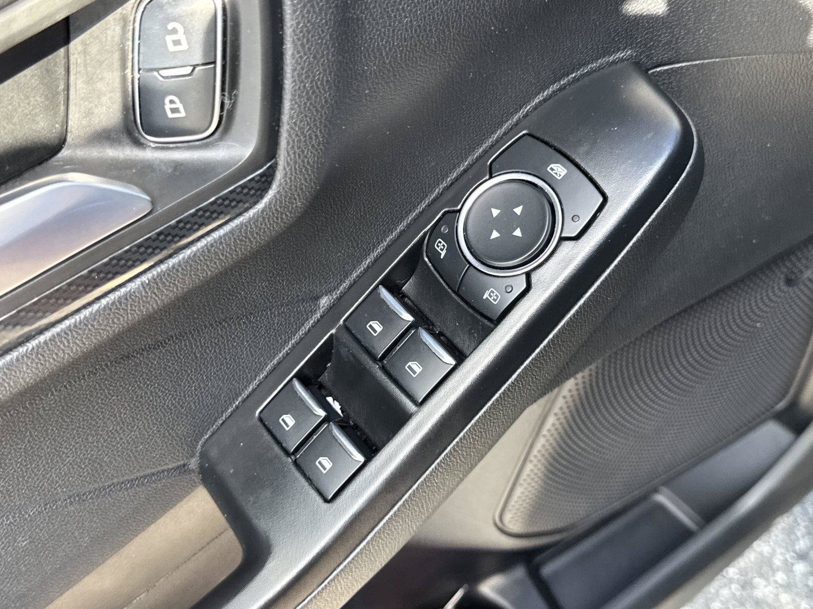 Used 2025 Ford Escape ST-Line AWD/4WD image 13