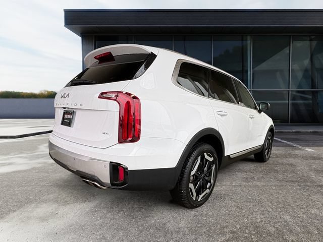 Certified 2024 Kia Telluride S AWD/4WD image 4