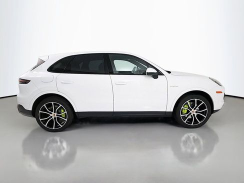 Certified 2019 Porsche Cayenne E-Hybrid AWD/4WD image 8