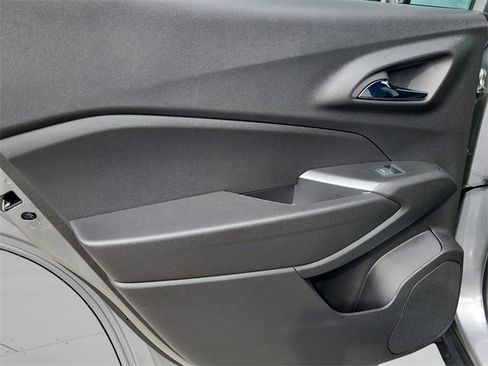 New 2026 Chevrolet Trax RS image 18
