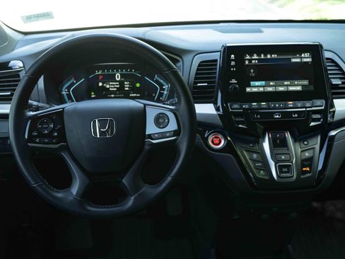 Used 2024 Honda Odyssey Touring image 20