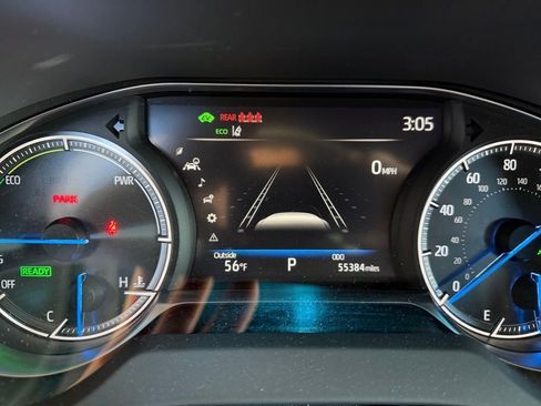 Used 2021 Toyota Venza XLE w/ Carpet Mat Package (TMS) image 15