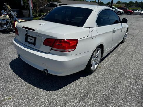 Used 2010 BMW 335i Convertible RWD image 10