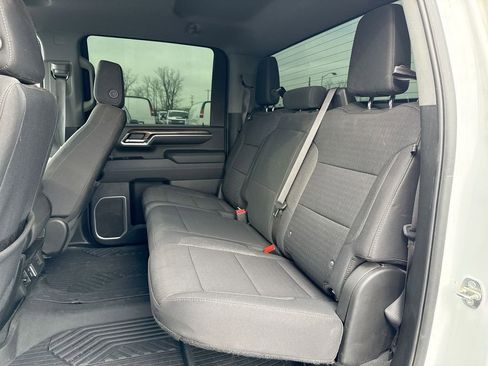 Used 2024 Chevrolet Silverado 2500 LT image 23