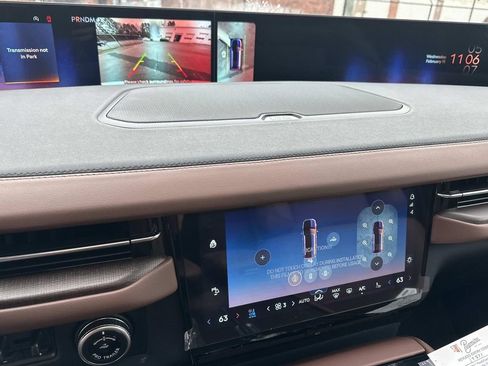 New 2026 Lincoln Navigator Reserve image 34