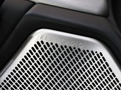 Used 2025 Acura TLX w/ Technology Package image 12