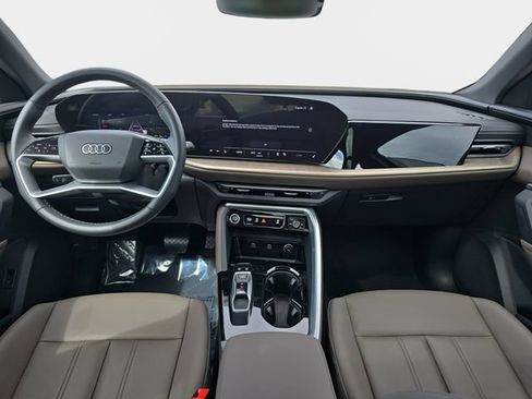 Used 2025 Audi Q5 Premium w/ Convenience Package AWD/4WD image 10