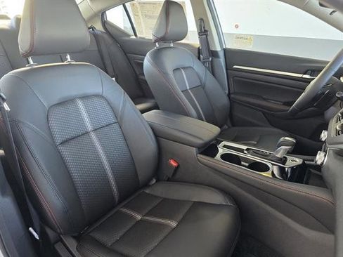 New 2025 Nissan Altima 2.5 SR w/ SR Premium Package image 25