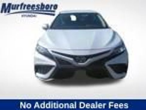 Used 2024 Toyota Camry SE FWD image 3
