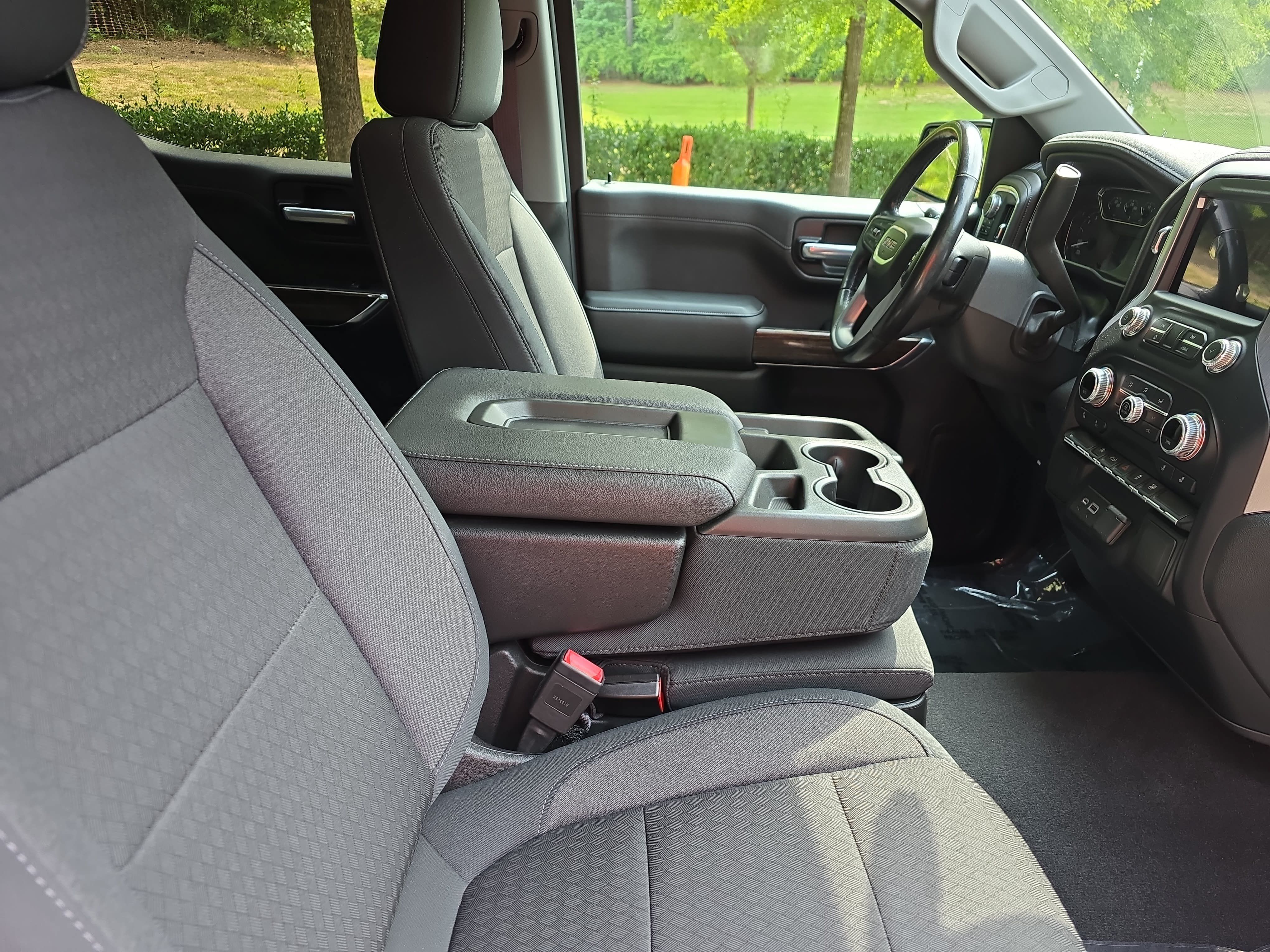 Used 2020 GMC Sierra 1500 SLE w/ SLE Value Package AWD/4WD image 10