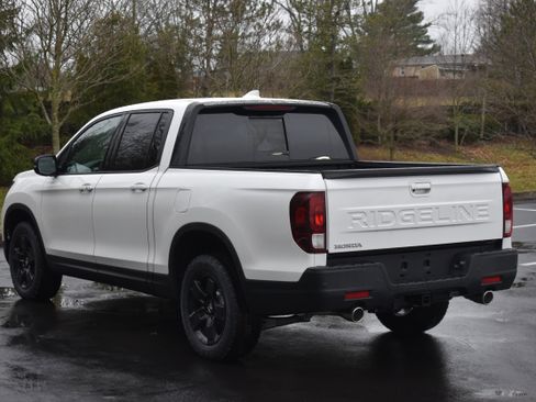 New 2026 Honda Ridgeline Black Edition image 5