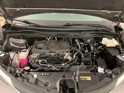 Used 2021 Toyota Sienna XLE FWD image 42
