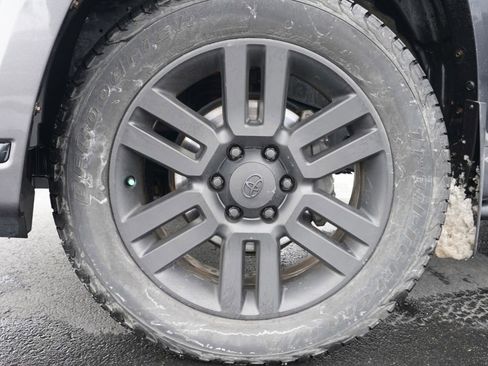 Used 2016 Toyota 4Runner Limited image 28