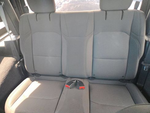 Used 2019 Jeep Wrangler Sport AWD/4WD image 26