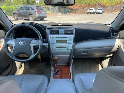 Used 2008 Toyota Camry XLE w/ Leather Pkg FWD image 11