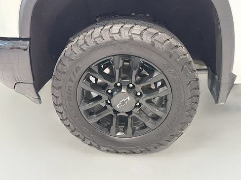 Certified 2025 Chevrolet Silverado 2500 LTZ w/ Trail Boss Package AWD/4WD image 26