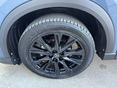 Used 2023 MAZDA CX-5 Carbon Edition image 9