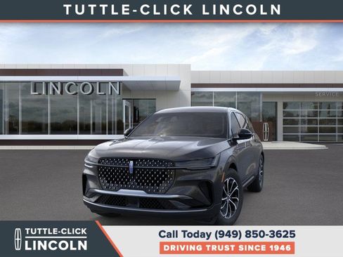 New 2026 Lincoln Nautilus Premier image 2
