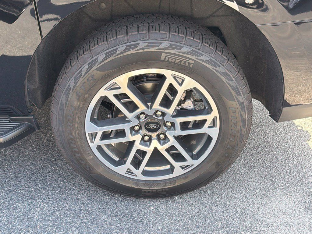 New 2026 Ford Expedition Max Active AWD/4WD image 26
