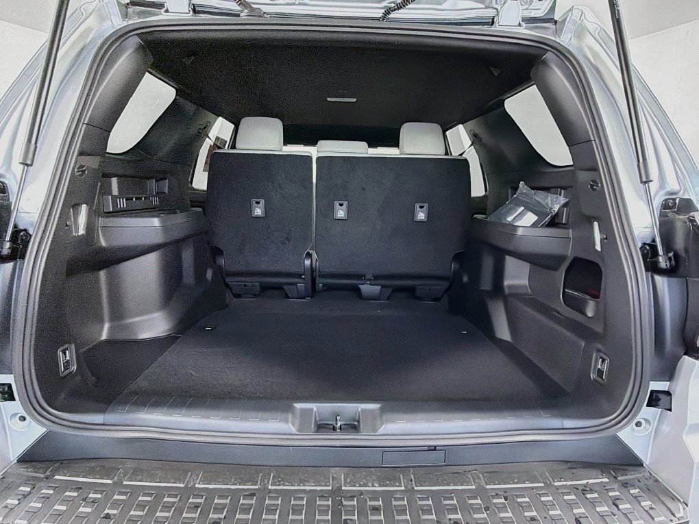 New 2026 Toyota 4Runner SR5 AWD/4WD image 25