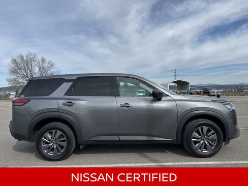 Certified 2024 Nissan Pathfinder S image 9