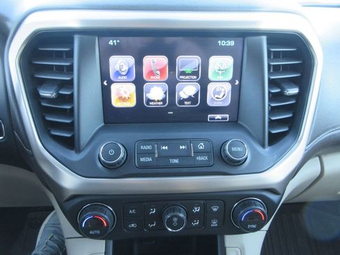 Certified 2019 GMC Acadia Denali w/ Technology Package image 35