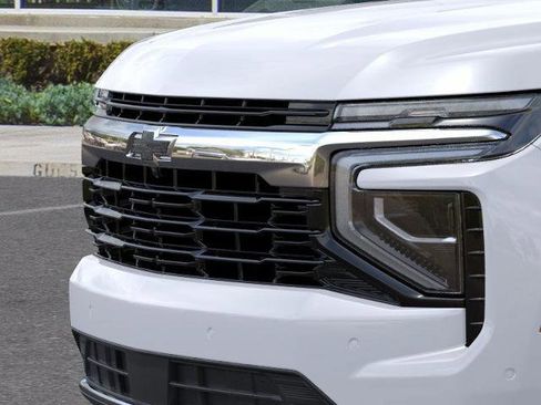 New 2026 Chevrolet Suburban LS image 13