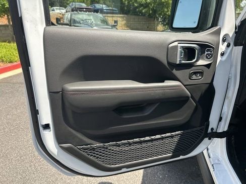 New 2026 Jeep Wrangler Unlimited Rubicon AWD/4WD image 10