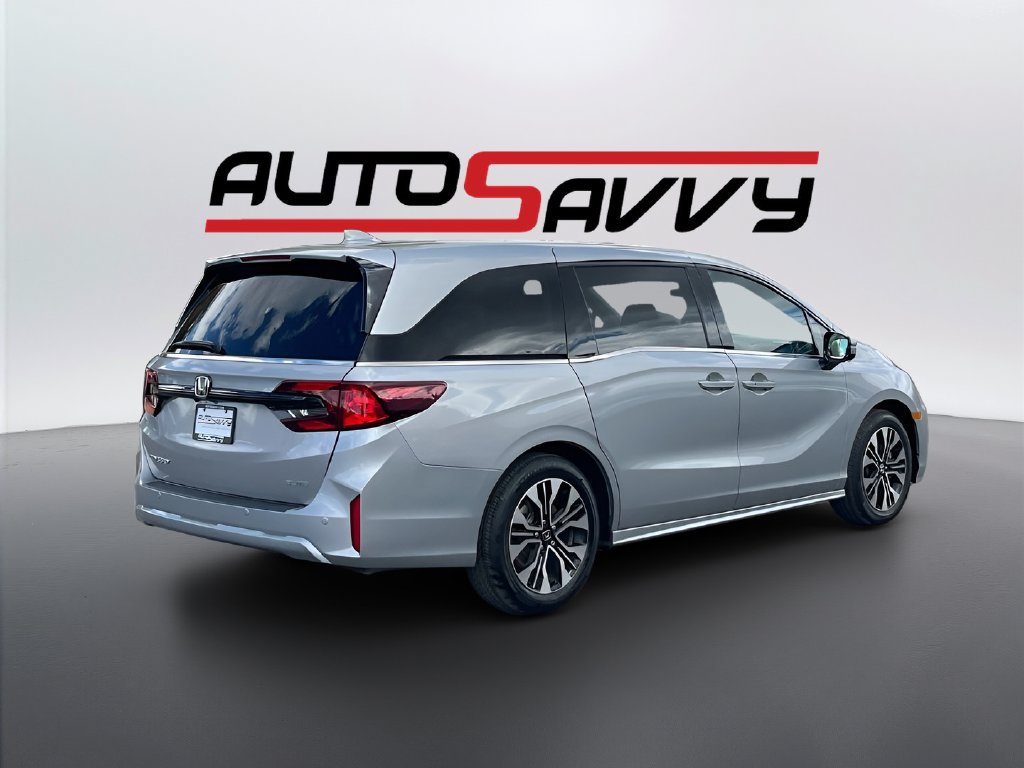 Used 2025 Honda Odyssey Elite image 7