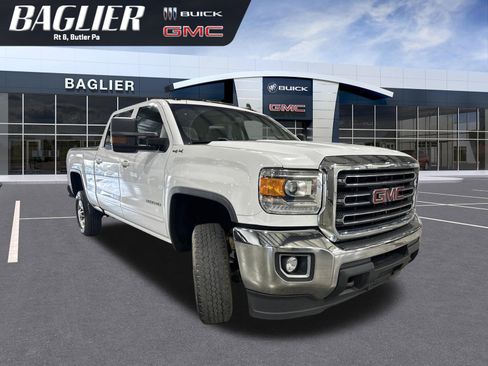 Used 2017 GMC Sierra 2500 SLE w/ HD SLE Preferred Plus Package AWD/4WD image 1