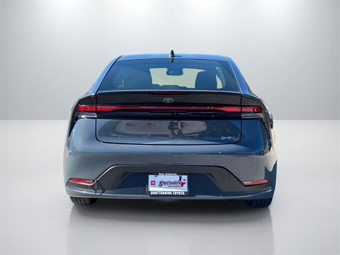 Certified 2025 Toyota Prius LE image 6