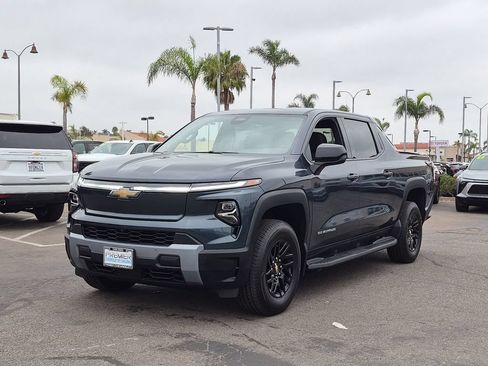 Used 2026 Chevrolet Silverado EV LT AWD/4WD image 1
