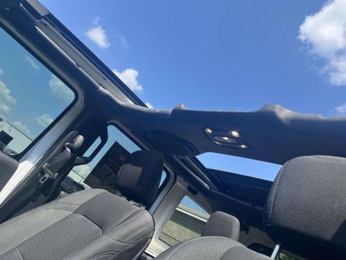 Used 2021 Jeep Wrangler Unlimited Sport AWD/4WD image 5