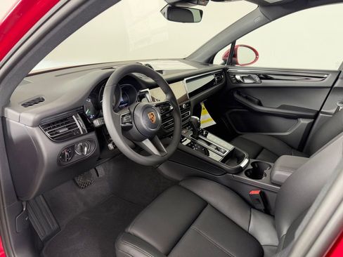 New 2026 Porsche Macan AWD/4WD image 4