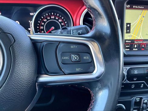 Used 2019 Jeep Wrangler Unlimited Rubicon AWD/4WD image 12