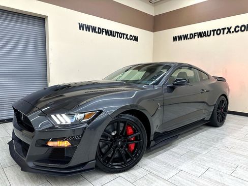 Used 2020 Ford Mustang Shelby GT500 w/ Technology Package image 1