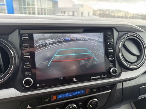 Used 2023 Toyota Tacoma TRD Off-Road image 15