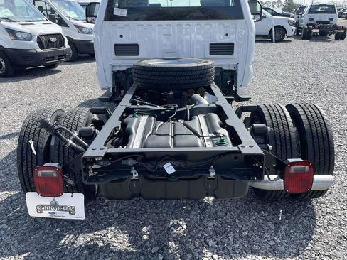 New 2026 Ford F550 2WD Regular Cab Super Duty image 10