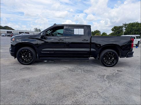 Used 2025 Chevrolet Silverado 1500 High Country w/ Midnight Edition AWD/4WD image 5