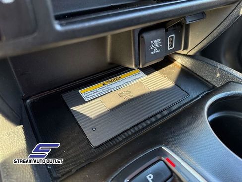 Used 2022 Honda Pilot TrailSport image 37