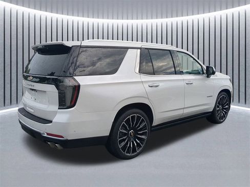 Used 2025 Chevrolet Tahoe High Country image 5