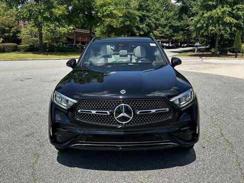 Certified 2025 Mercedes-Benz GLC 350e 4MATIC image 3
